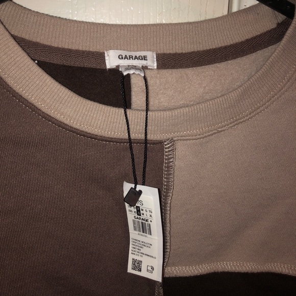 Garage Crop Crew Neck - Picture 2 of 2